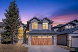 46 Discovery Ridge Road SW Calgary, AB T3H 4R3