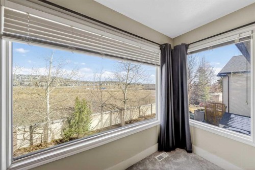 46 Discovery Ridge Road Sw, Calgary, AB - Indoor Photo Showing Other Room