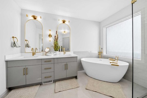 46 Discovery Ridge Road Sw, Calgary, AB - Indoor Photo Showing Bathroom