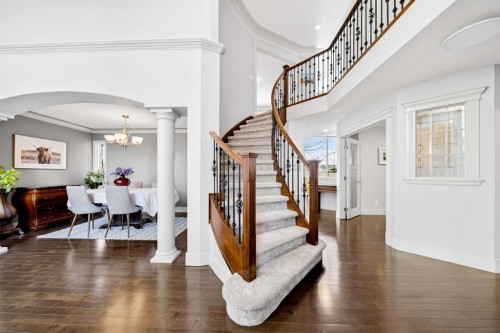 46 Discovery Ridge Road Sw, Calgary, AB - Indoor Photo Showing Other Room