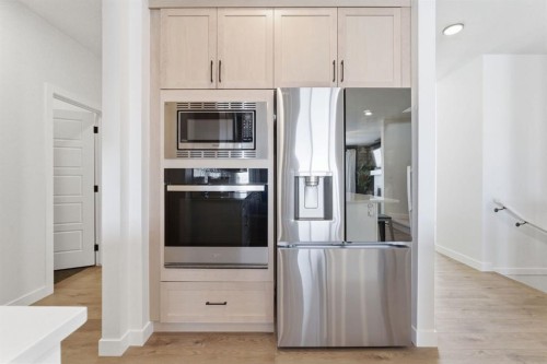 459 Rivercrest Road, Cochrane, AB - Indoor Photo Showing Kitchen