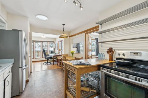 2363 23 Street Nw, Calgary, AB - Indoor Photo Showing Kitchen