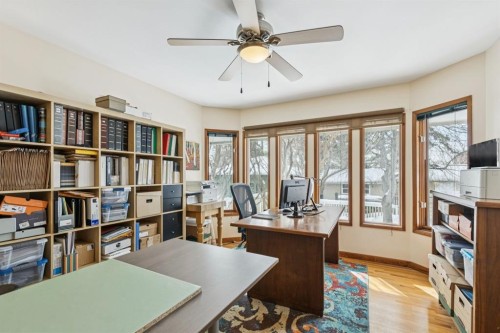 2363 23 Street Nw, Calgary, AB - Indoor Photo Showing Office