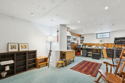 2363 23 Street Nw, Calgary, AB - Indoor