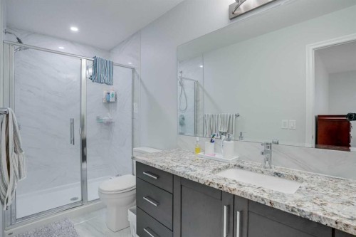 673 Corner Meadows Way Ne, Calgary, AB - Indoor Photo Showing Bathroom