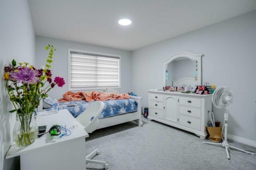 673 Corner Meadows Way Ne, Calgary, AB - Indoor Photo Showing Bedroom