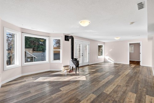 31 Sunset Crescent, Okotoks, AB - Indoor