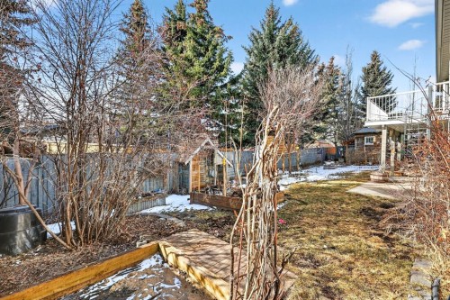 31 Sunset Crescent, Okotoks, AB - Outdoor