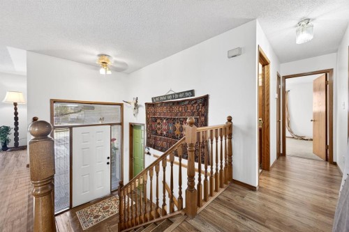 31 Sunset Crescent, Okotoks, AB - Indoor Photo Showing Other Room
