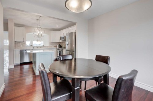 14 Everridge Common Sw, Calgary, AB - Indoor Photo Showing Dining Room