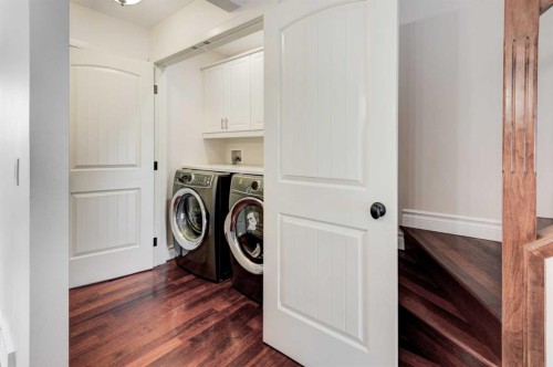 14 Everridge Common Sw, Calgary, AB - Indoor Photo Showing Laundry Room