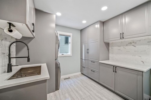 76 Stradbrooke Way Sw, Calgary, AB - Indoor