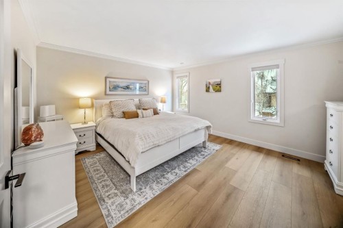 76 Stradbrooke Way Sw, Calgary, AB - Indoor Photo Showing Bedroom