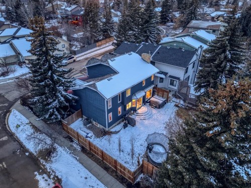 76 Stradbrooke Way Sw, Calgary, AB - Outdoor