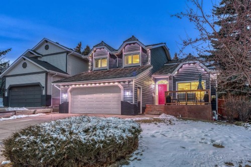 76 Stradbrooke Way Sw, Calgary, AB - Outdoor With Facade