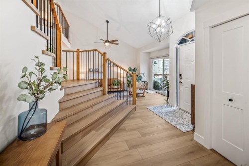 76 Stradbrooke Way Sw, Calgary, AB - Indoor Photo Showing Other Room