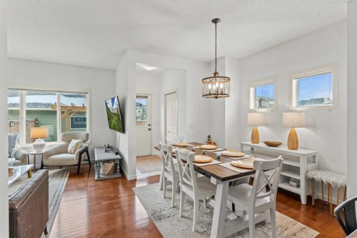 333 Mahogany Boulevard Se, Calgary, AB - Indoor Photo Showing Dining Room