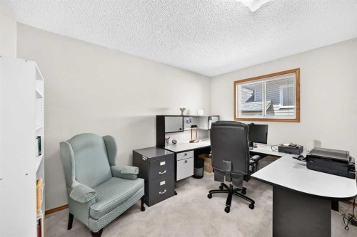 11444 Coventry Boulevard Ne, Calgary, AB - Indoor Photo Showing Office