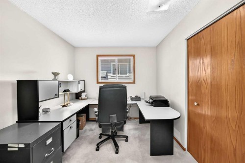 11444 Coventry Boulevard Ne, Calgary, AB - Indoor Photo Showing Office