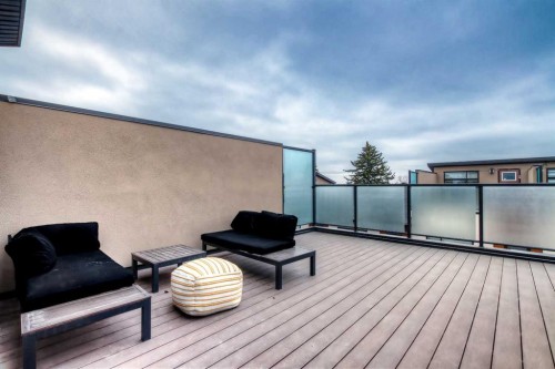 1545 33 Avenue Sw, Calgary, AB - Outdoor With Exterior