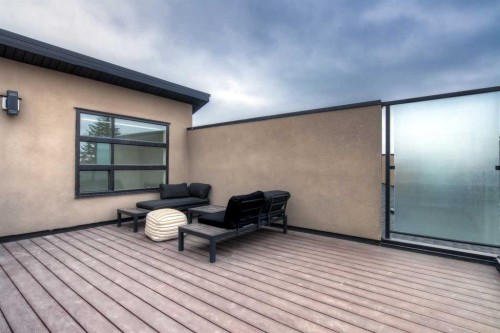 1545 33 Avenue Sw, Calgary, AB - Outdoor With Exterior