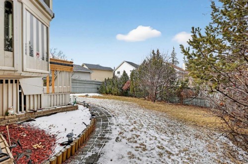 8 Somerset Gate Sw, Calgary, AB - Outdoor