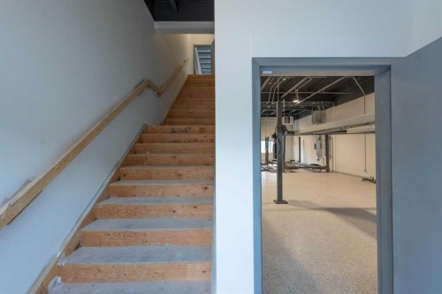 112-200 Alpine Meadows, Canmore, AB 