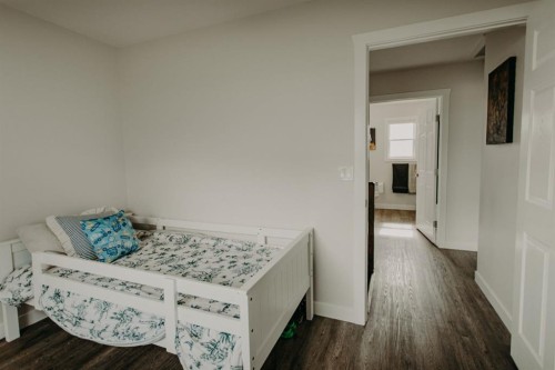 30480 #16 Range Road 12, Rural Mountain View County, AB - Indoor Photo Showing Bedroom