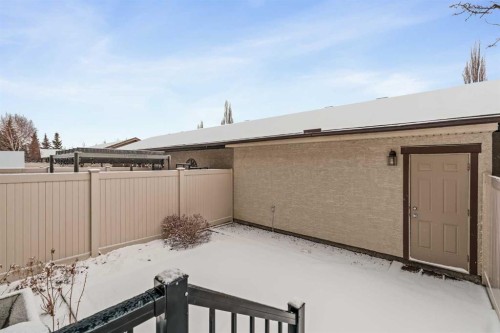 2964 Peacekeepers Way Sw, Calgary, AB - Outdoor