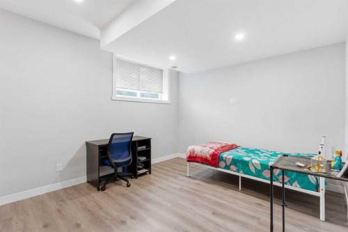 730 Redstone Drive Ne, Calgary, AB - Indoor