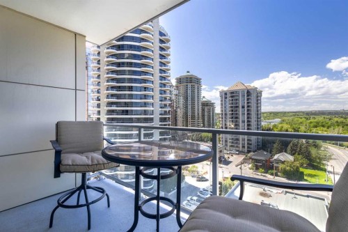 1003-1025 5 Avenue Sw, Calgary, AB - Outdoor With Balcony With Exterior