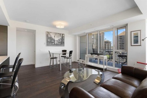 1003-1025 5 Avenue Sw, Calgary, AB - Indoor