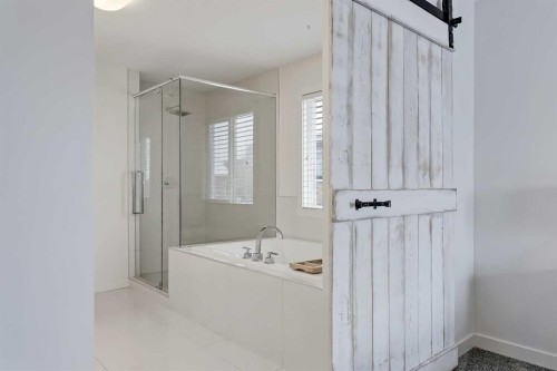 132 Valley Pointe Place Nw, Calgary, AB - Indoor Photo Showing Bathroom