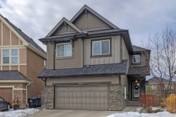 132 Valley Pointe Place NW Calgary, AB T3B 6B1