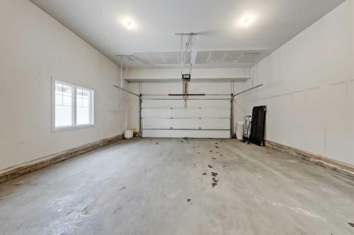 132 Valley Pointe Place Nw, Calgary, AB - Indoor Photo Showing Garage