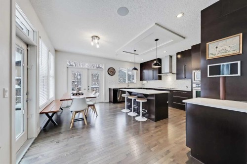132 Valley Pointe Place Nw, Calgary, AB - Indoor Photo Showing Kitchen With Upgraded Kitchen