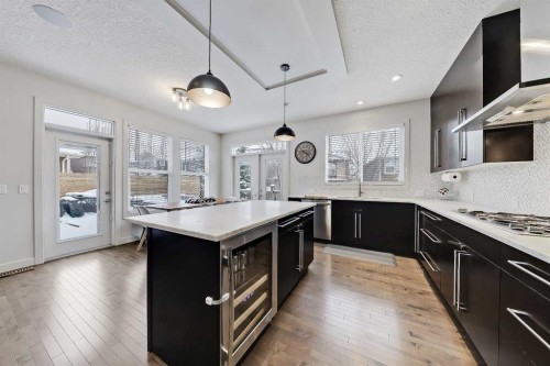 132 Valley Pointe Place Nw, Calgary, AB - Indoor Photo Showing Kitchen With Upgraded Kitchen