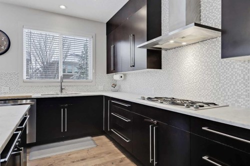 132 Valley Pointe Place Nw, Calgary, AB - Indoor Photo Showing Kitchen With Upgraded Kitchen