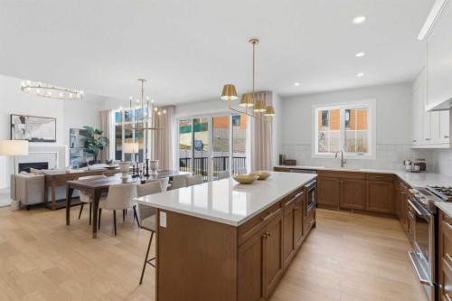 378 Bessborough Drive Sw, Calgary, AB - Indoor Photo Showing Kitchen With Upgraded Kitchen