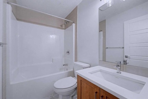 64 Amblefield View Nw, Calgary, AB - Indoor Photo Showing Bathroom