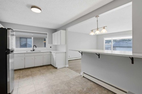 6131 Bowness Road Nw, Calgary, AB - Indoor