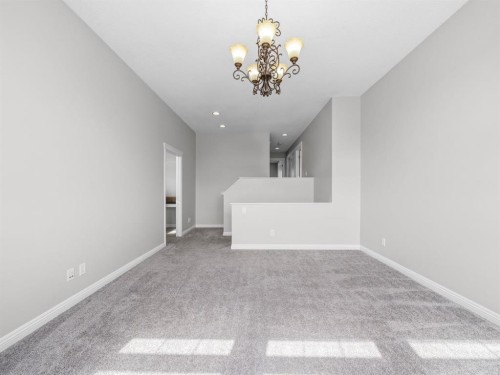 40 Everwillow Park Sw, Calgary, AB - Indoor Photo Showing Other Room