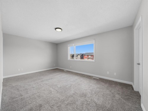 40 Everwillow Park Sw, Calgary, AB - Indoor Photo Showing Other Room