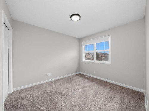 40 Everwillow Park Sw, Calgary, AB - Indoor Photo Showing Other Room
