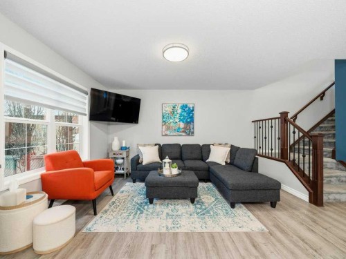 115 Canals Circle Sw, Airdrie, AB - Indoor Photo Showing Living Room
