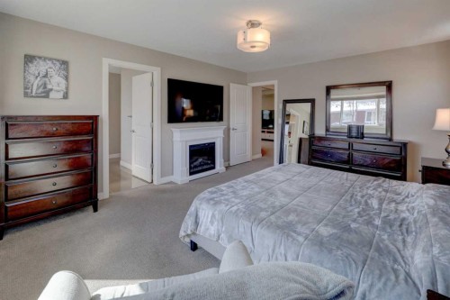 38 Cranbrook Place Se, Calgary, AB - Indoor Photo Showing Bedroom