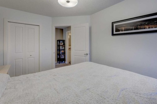 38 Cranbrook Place Se, Calgary, AB - Indoor Photo Showing Bedroom