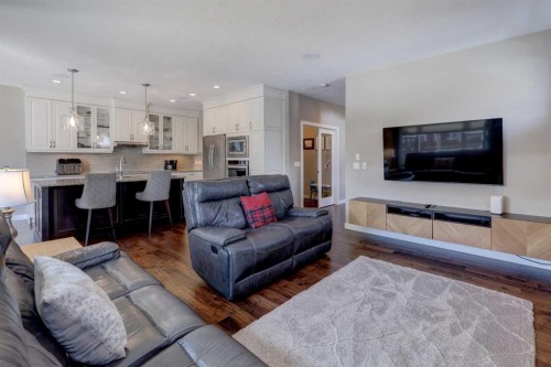 38 Cranbrook Place Se, Calgary, AB - Indoor Photo Showing Living Room