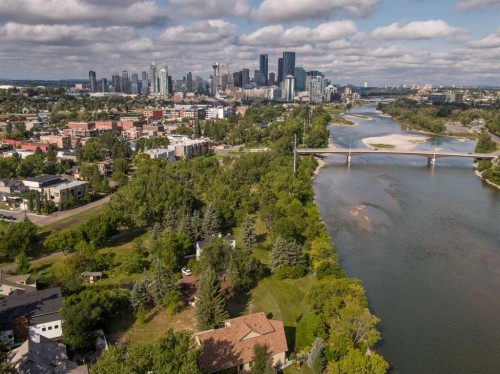 10 Major Stewart Lane Se, Calgary, AB 