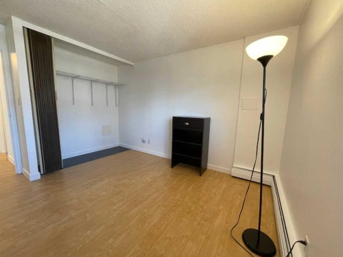 808-340 14 Avenue Sw, Calgary, AB - Indoor Photo Showing Other Room